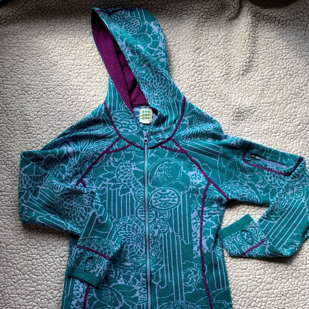 Title Nine Full Zip sweater